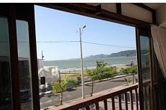 condo-forsale-bahia-de-caraquez-ecuador-beachfront12