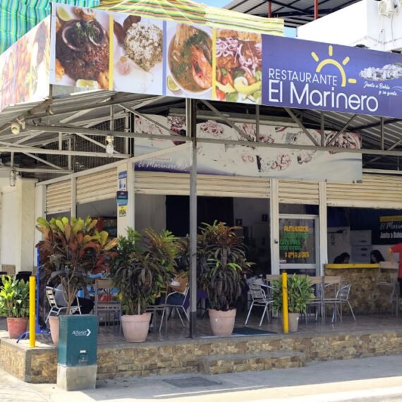 restaurant-bahia-de-caraquez-ecuador-tigrillo